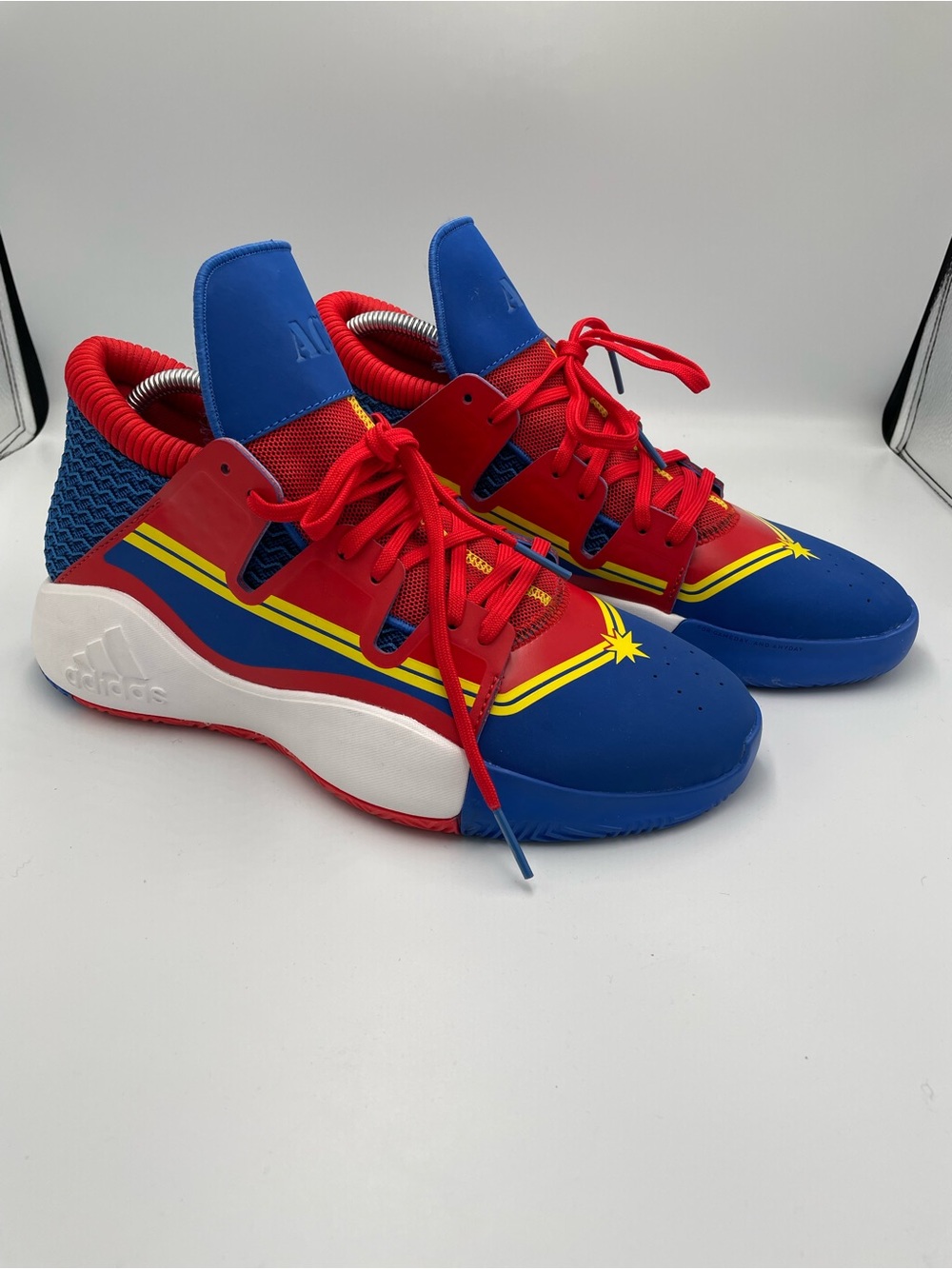 Adidas Pro Vision x Marvel Heroes Among Us: Captain Marvel 2019 Size 9 NEW*